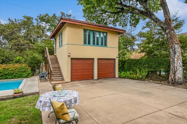 106 W 32nd ST, Austin, TX 78705