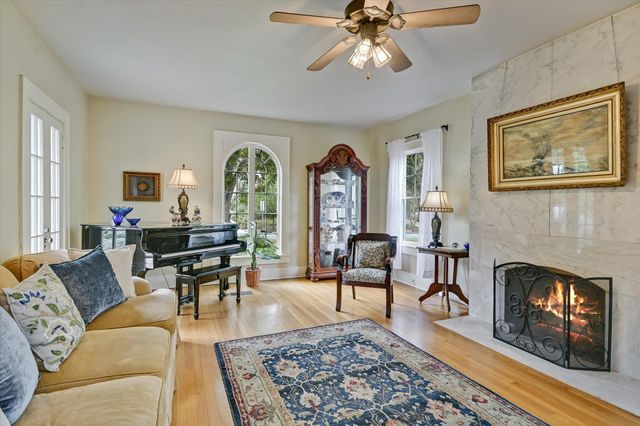 106 W 32nd ST, Austin, TX 78705