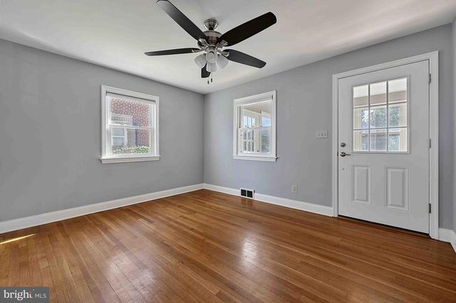 3713 1ST RD S, Arlington, VA 22204