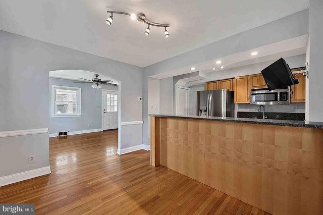 3713 1ST RD S, Arlington, VA 22204