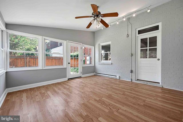 3713 1ST RD S, Arlington, VA 22204