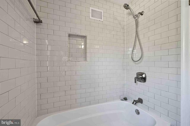 3713 1ST RD S, Arlington, VA 22204