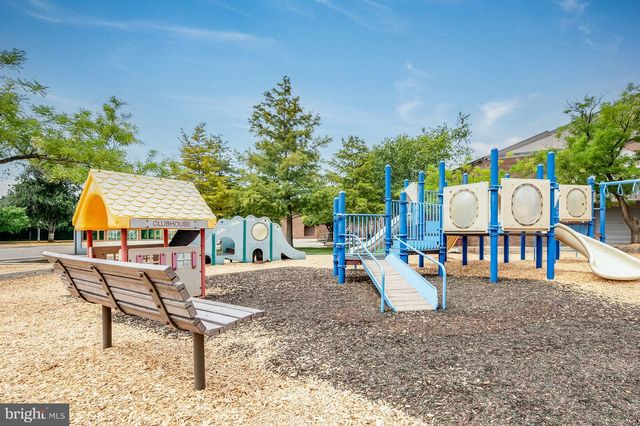 3713 1ST RD S, Arlington, VA 22204