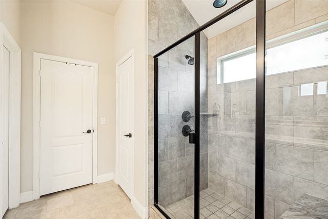 528 Thompson Drive, Van Alstyne, TX 75495