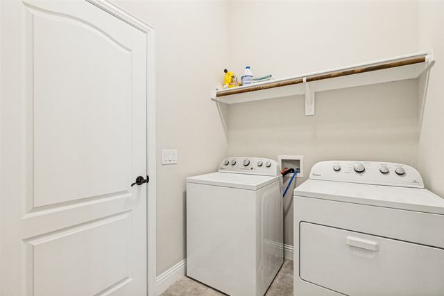 528 Thompson Drive, Van Alstyne, TX 75495