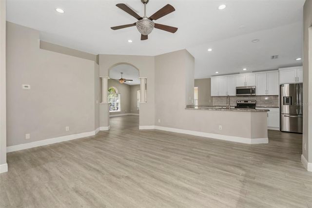 368 TAVERNIER CIRCLE, Oldsmar, FL 34677