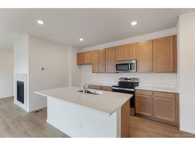 28650 E 6th Pl, Watkins, CO 80137