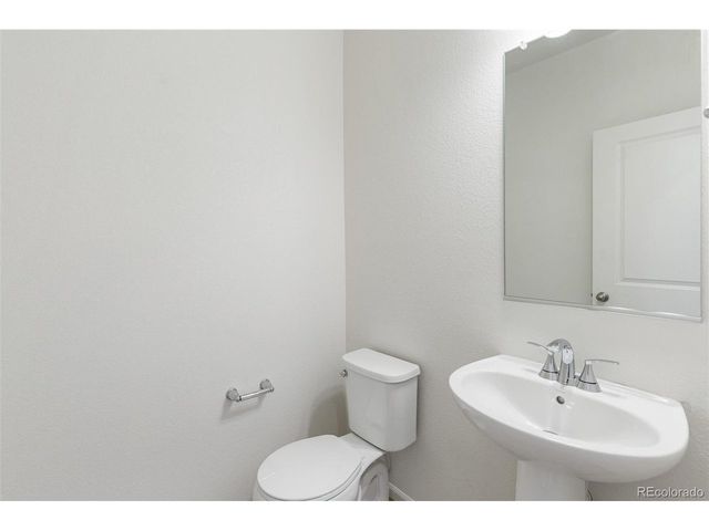 28650 E 6th Pl, Watkins, CO 80137