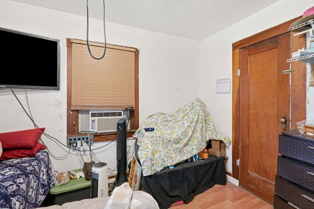 861 Wayside Dr, Turlock, CA 95380