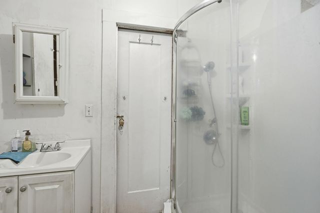 861 Wayside Dr, Turlock, CA 95380