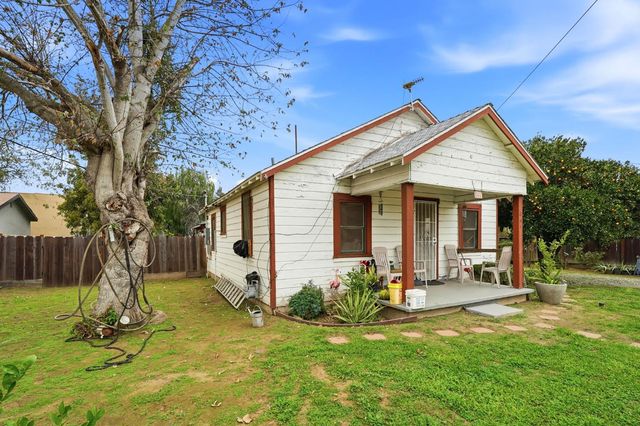 861 Wayside Dr, Turlock, CA 95380