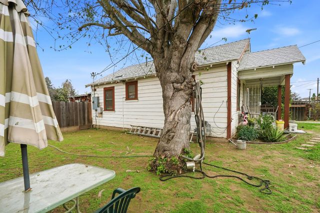 861 Wayside Dr, Turlock, CA 95380