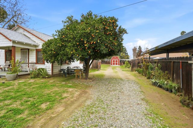 861 Wayside Dr, Turlock, CA 95380