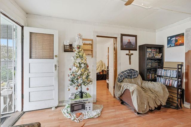 861 Wayside Dr, Turlock, CA 95380