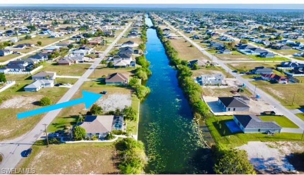 2025 NE 5th PL, CAPE CORAL, FL 33909 — exterior