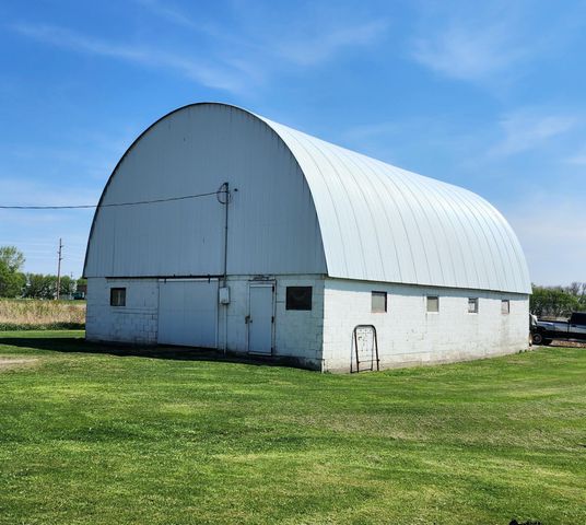 1910 30th Street SW, Willmar, MN 56201