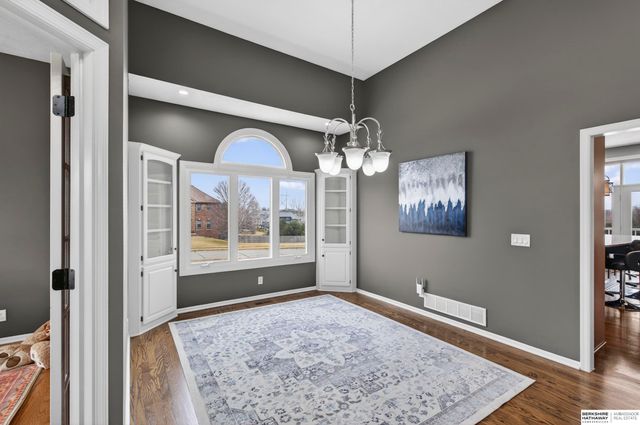13811 S 41st Street, Bellevue, NE 68123