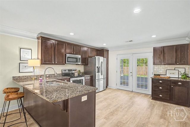 200 Sawgrass Drive, Savannah, GA 31405