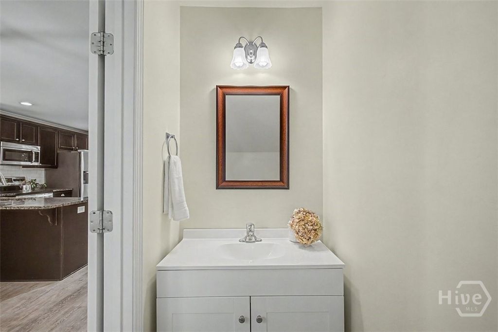 Image 12 of property listing at 200 Sawgrass Drive, Savannah, GA 31405