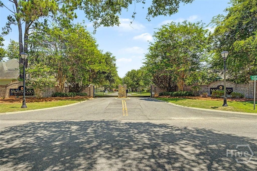 Image 47 of property listing at 200 Sawgrass Drive, Savannah, GA 31405