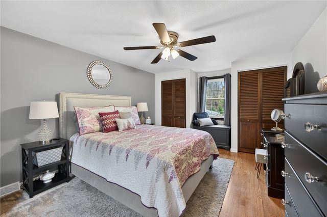 450 Satinwood Dr, West Mifflin, PA 15122