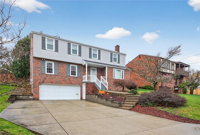 450 Satinwood Dr, West Mifflin, PA 15122