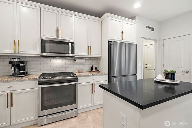 14410 188th Avenue E, Bonney Lake, WA 98391