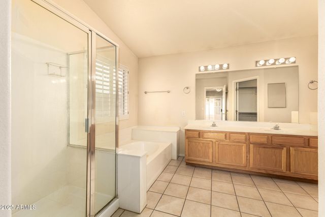 15221 N 87th Drive, Peoria, AZ 85381