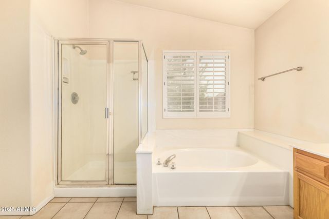 15221 N 87th Drive, Peoria, AZ 85381