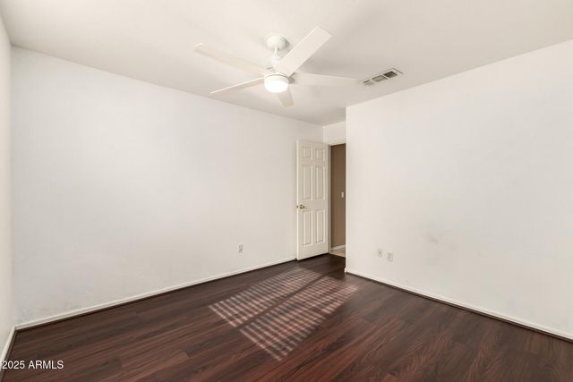 15221 N 87th Drive, Peoria, AZ 85381