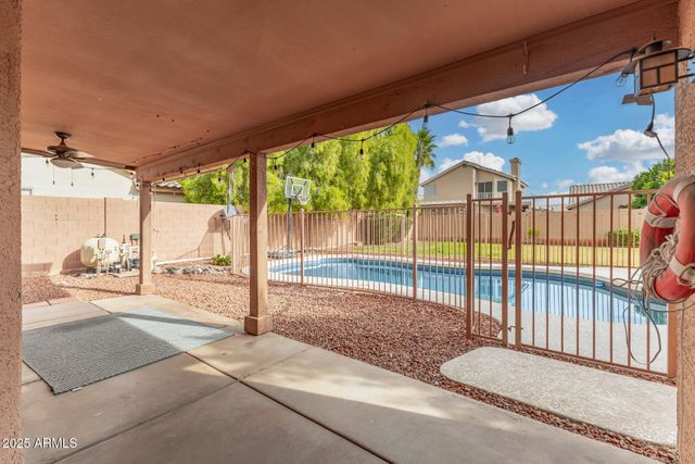 15221 N 87th Drive, Peoria, AZ 85381