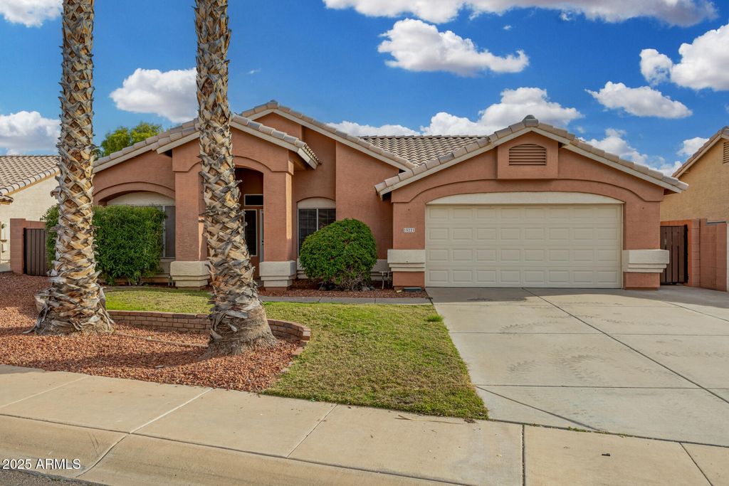 15221 N 87th Drive, Peoria, AZ 85381