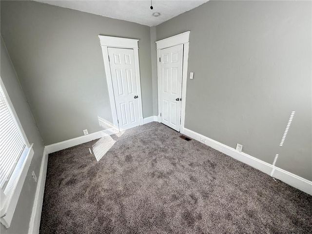 3825 E 56th Street, Kansas City, MO 64130