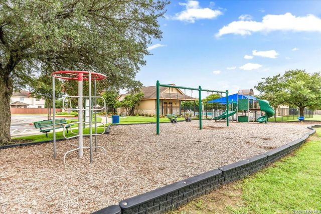 120 Kitty Hawk Run, Cibolo, TX 78108