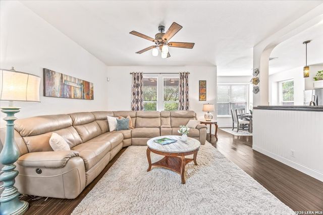 120 Kitty Hawk Run, Cibolo, TX 78108