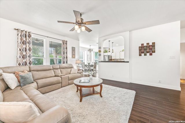120 Kitty Hawk Run, Cibolo, TX 78108