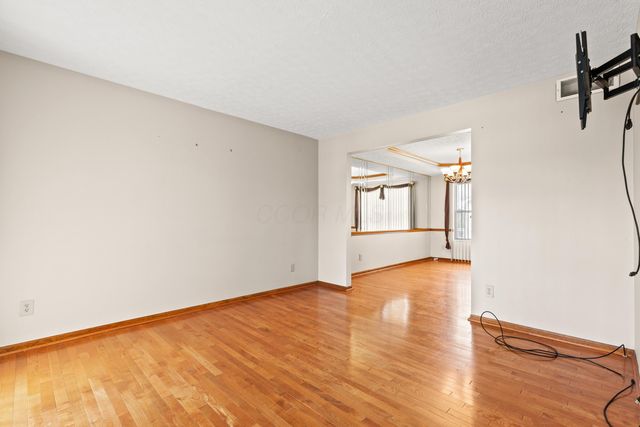 6248 Billington Drive, Columbus, OH 43213