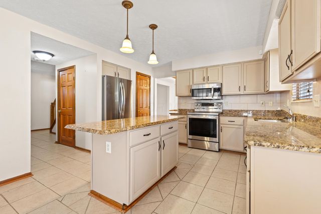 6248 Billington Drive, Columbus, OH 43213