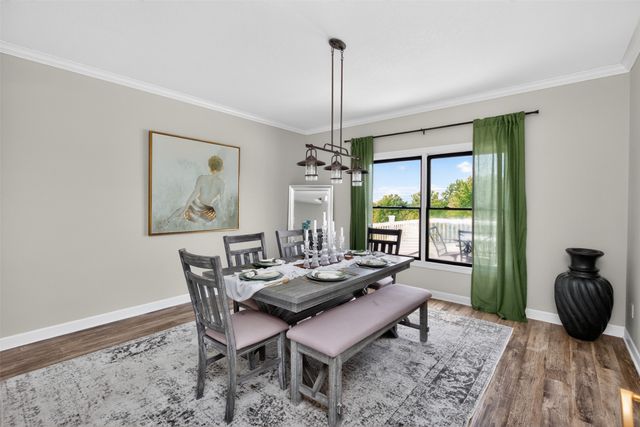 2403 W 10th Avenue, Indianola, IA 50125