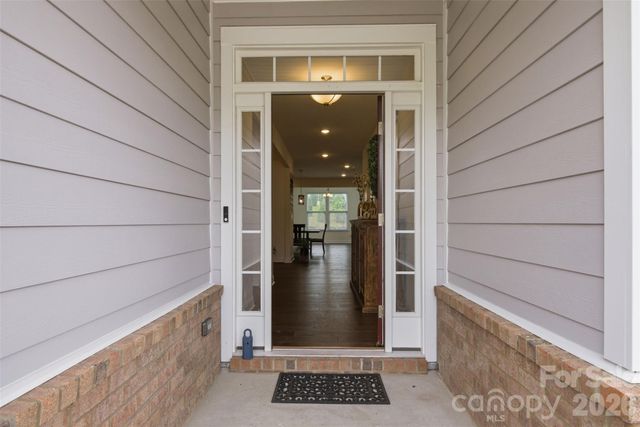 531 Red Wolf Lane, Clover, SC 29710
