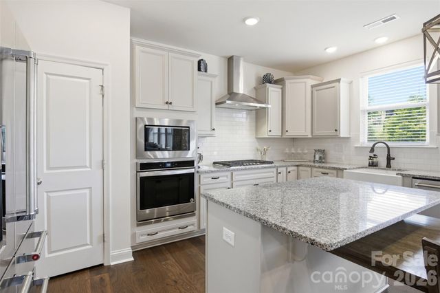 531 Red Wolf Lane, Clover, SC 29710