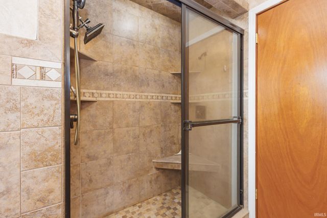 1217 S Helen Drive, Muncie, IN 47302