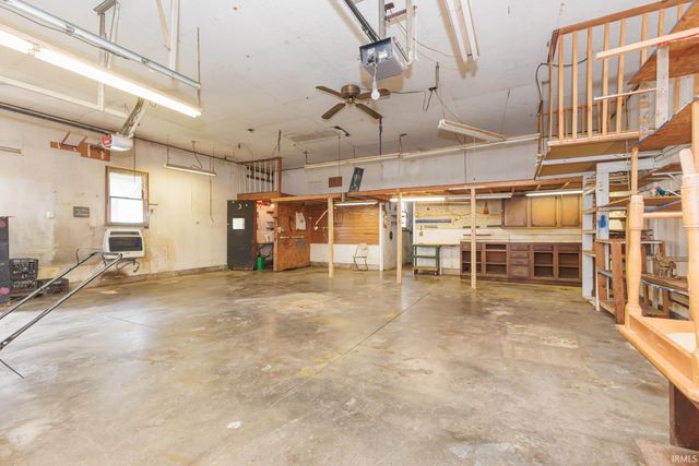 1217 S Helen Drive, Muncie, IN 47302