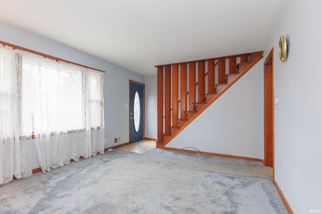 1217 S Helen Drive, Muncie, IN 47302