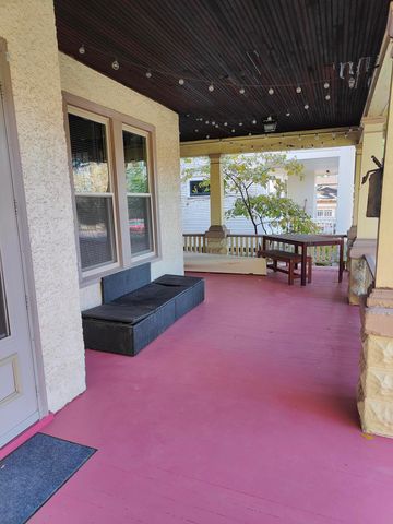 2537 Pillsbury Avenue S, Minneapolis, MN 55404