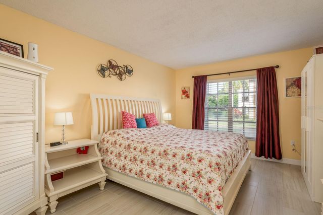 19029 US HIGHWAY 19 N 6-7, Clearwater, FL 33764