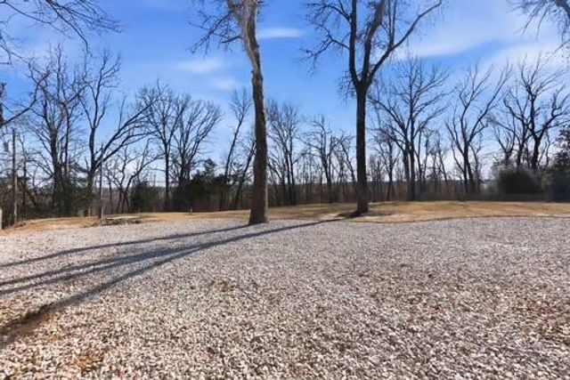 6308 S Glenridge Drive, Springfield, MO 65804