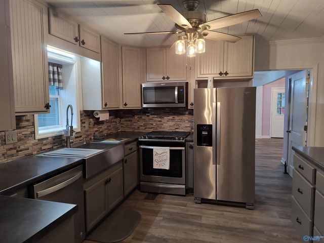 18 Jones Road, Gadsden, AL 35901