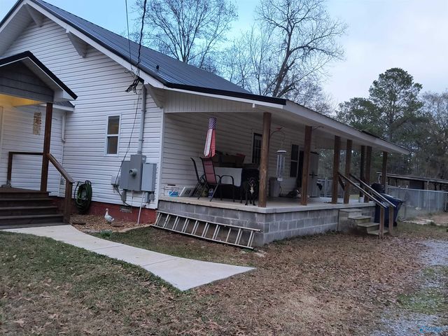 18 Jones Road, Gadsden, AL 35901