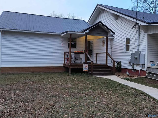 18 Jones Road, Gadsden, AL 35901